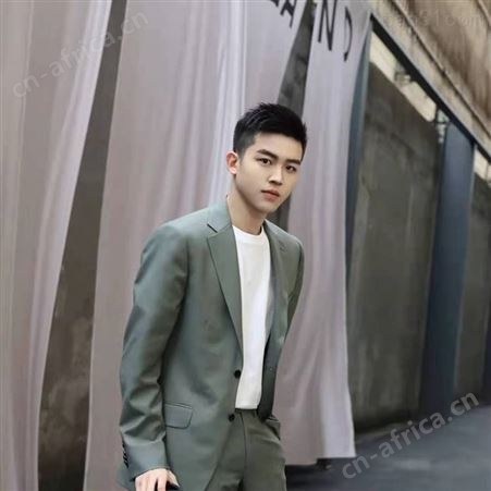 男士西装拉风