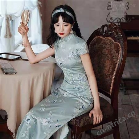 三八节旗袍走秀化妆造型租赁演出服