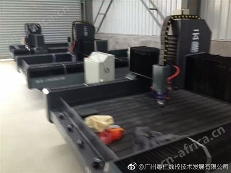 云雕石碑雕刻机 佛山大理石雕刻机1325 花岗岩墓碑刻字机