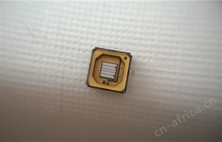 CUN6GF1A韩国首尔半导体灯珠，365nm紫光，3535石英玻璃，高功率