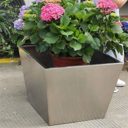 隔断不锈钢花盆花箱厂家 酒店商场花箱厂家 定制款花盆组合