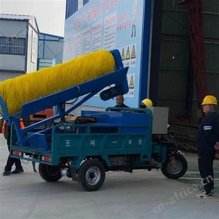 全自动围挡清洗车  工地多功能小型清洗车  农用三轮护栏清洗车
