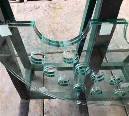 厂家生产定制6厘钢化白玻璃各种厚度白玻璃钢化超白玻璃钢化