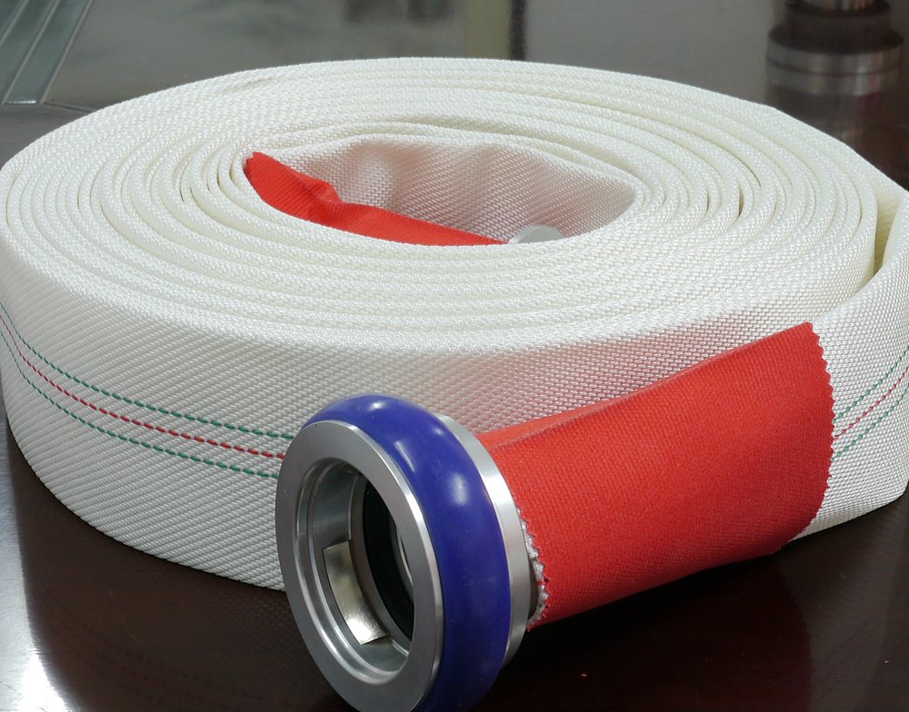 型号规格是反映商品性质、性能、品质的一系列指标，一般由一组字母和数字以一定的规律编号组成，规格型号要规范准确详尽，